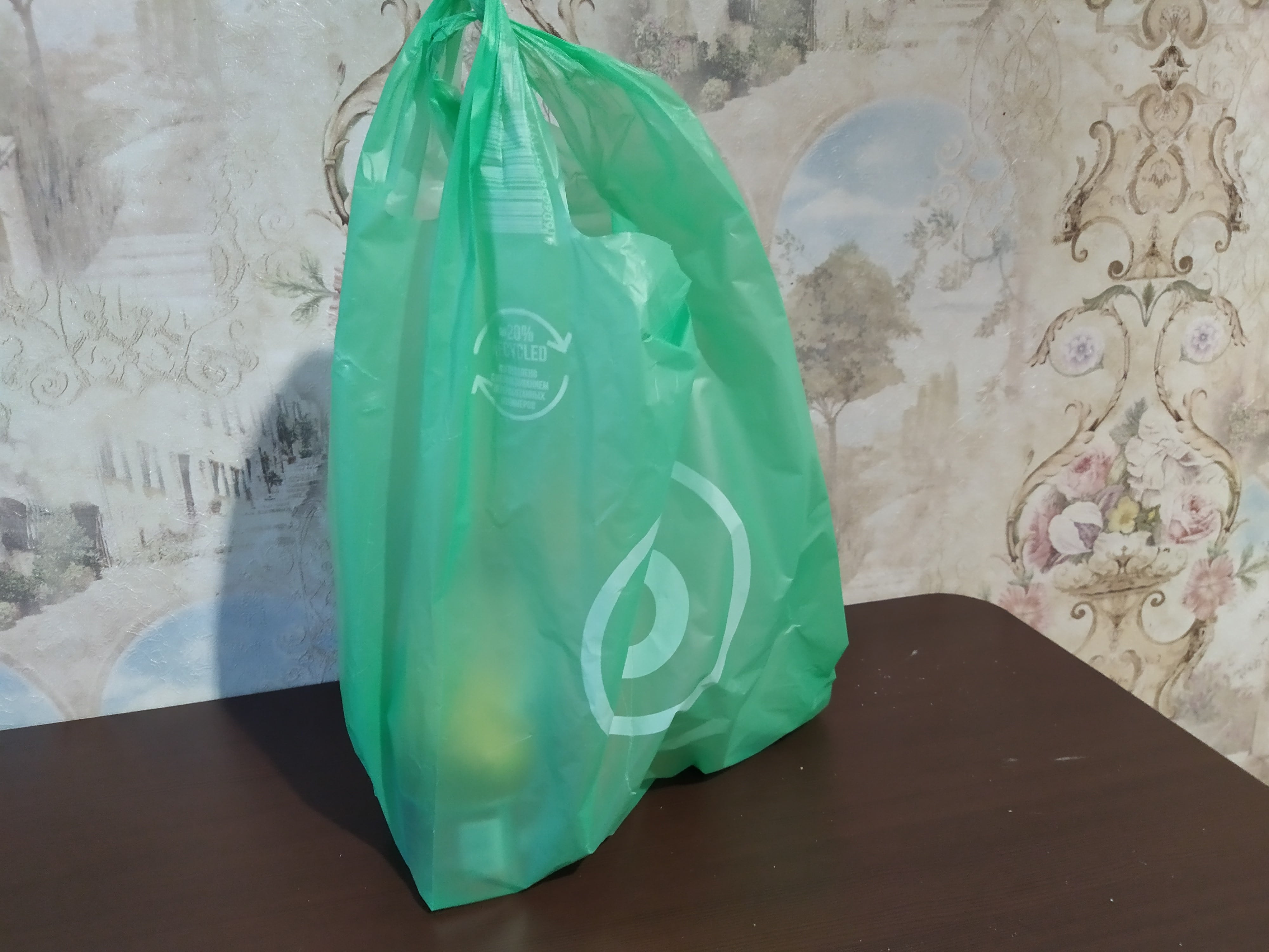 Пластиковые пакеты в России скоро могут стать раритетом