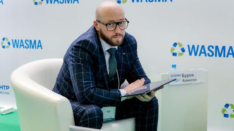 заместитель генерального директора РЭО по цифровизации Алексей Буров на выставке Wasma 2022